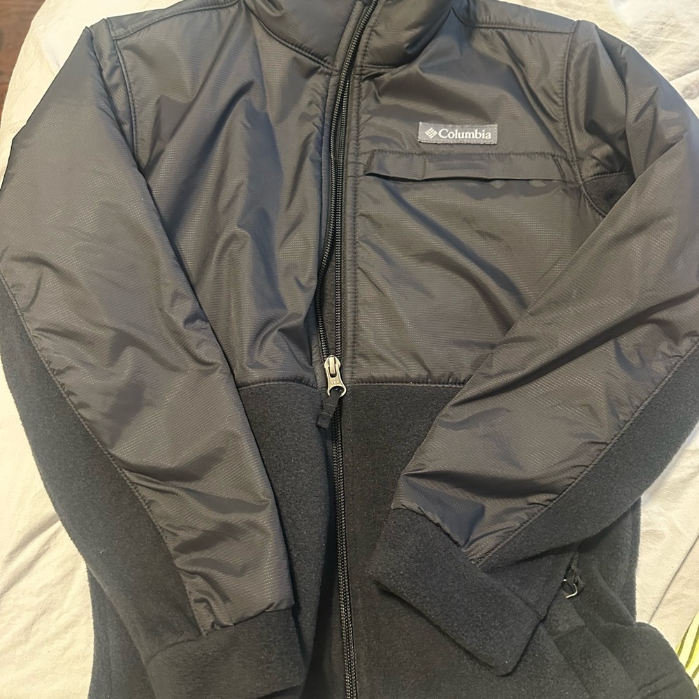 Columbia Kids Black Mountain Overlay Hybrid Jacket with Chest Pocket